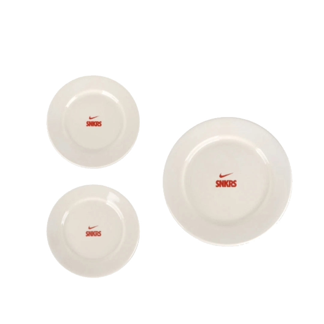 Nike SNKRS Ceramic Plate Set Sail University 'Red White' FA220715-600