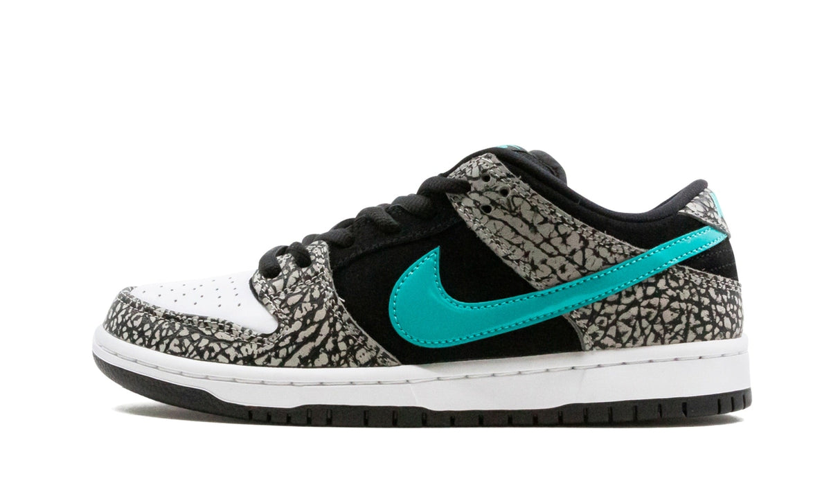 NIKE DUNK SB ELEPHANT