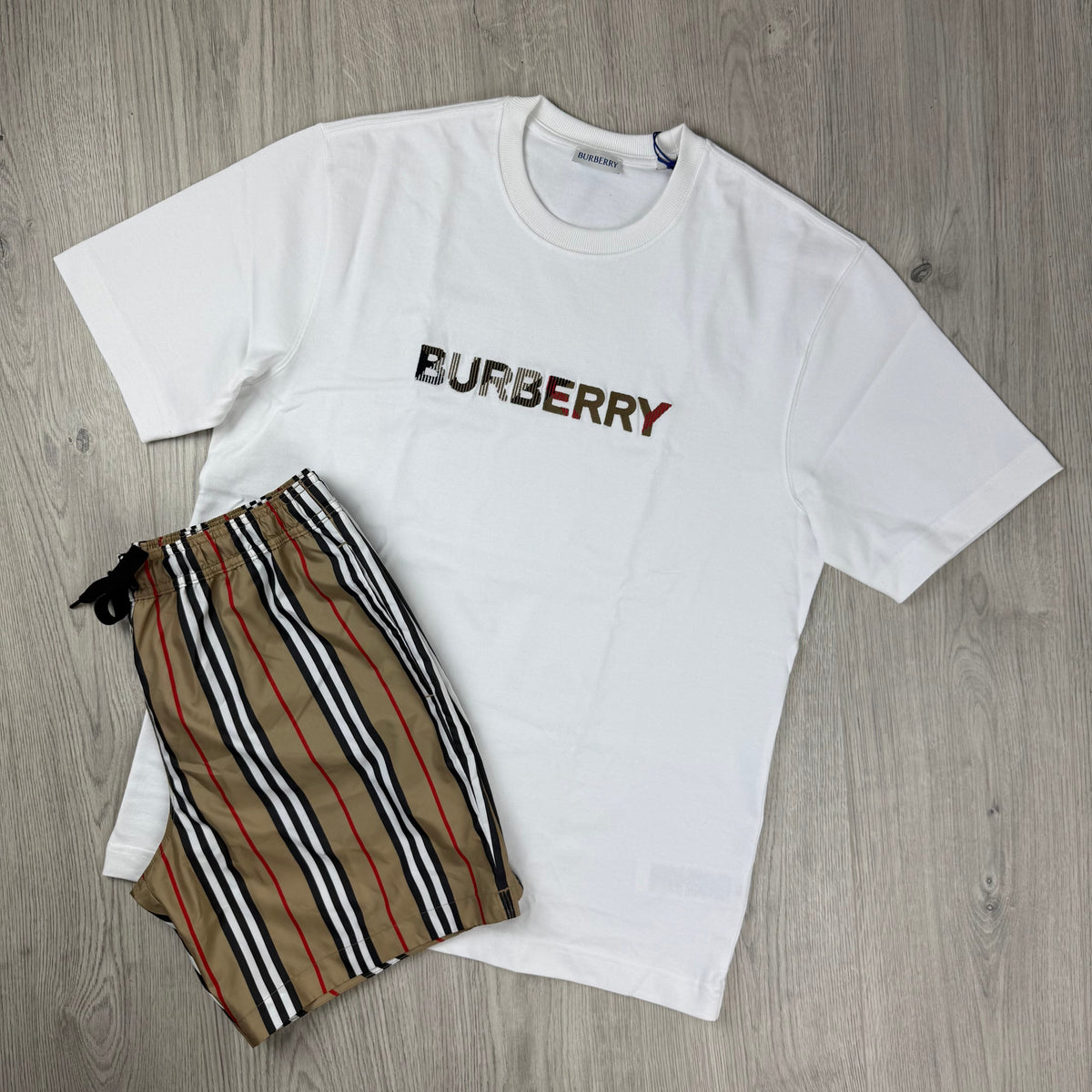 Burberry Holiday Set - White/Beige