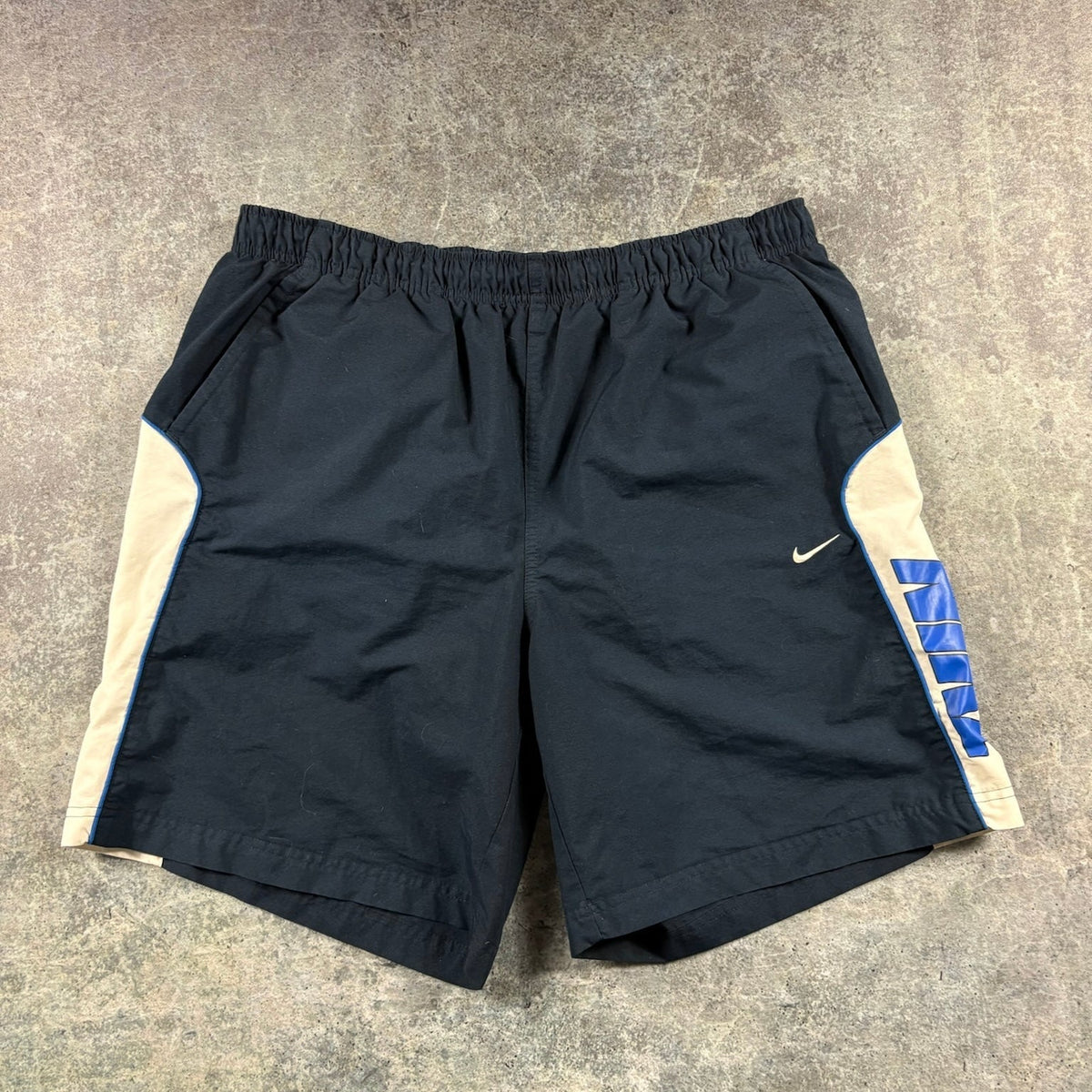 Nike Shorts (XL)