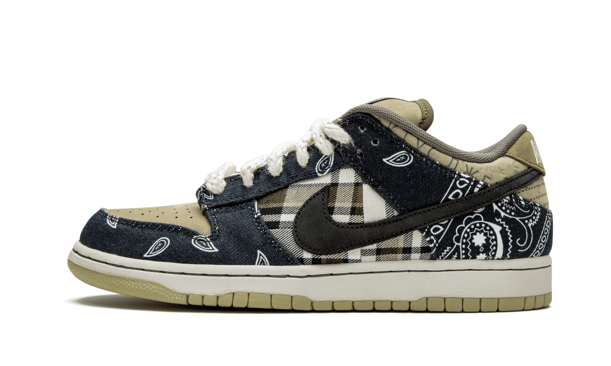 NIKE SB DUNK LOW TRAVIS SCOTT