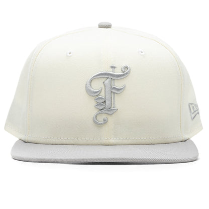 Feature x New Era OE Fitted Cap - Off-White/Grey