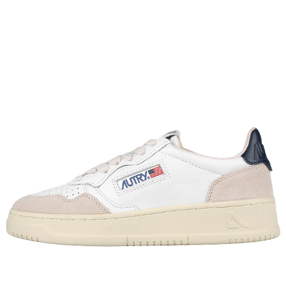 (WMNS) Autry Medalist Low Leather 'White Suede Blue' AULW-LS28