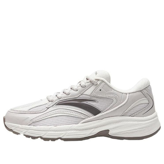 (WMNS) ANTA AT952 Low 'Grey White' 922325592-1