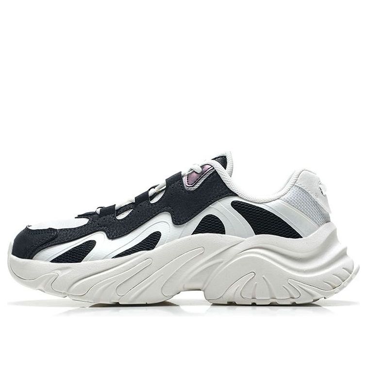 (WMNS) ANTA Bunny 'White Black' 122338884-2